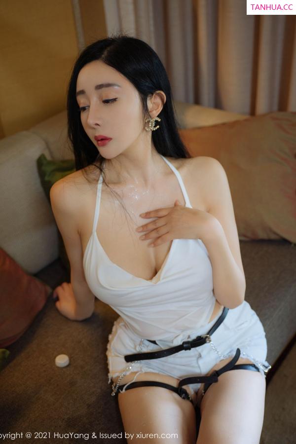 允薾  允爾阳朔旅拍 黑与白的清纯第8张图片